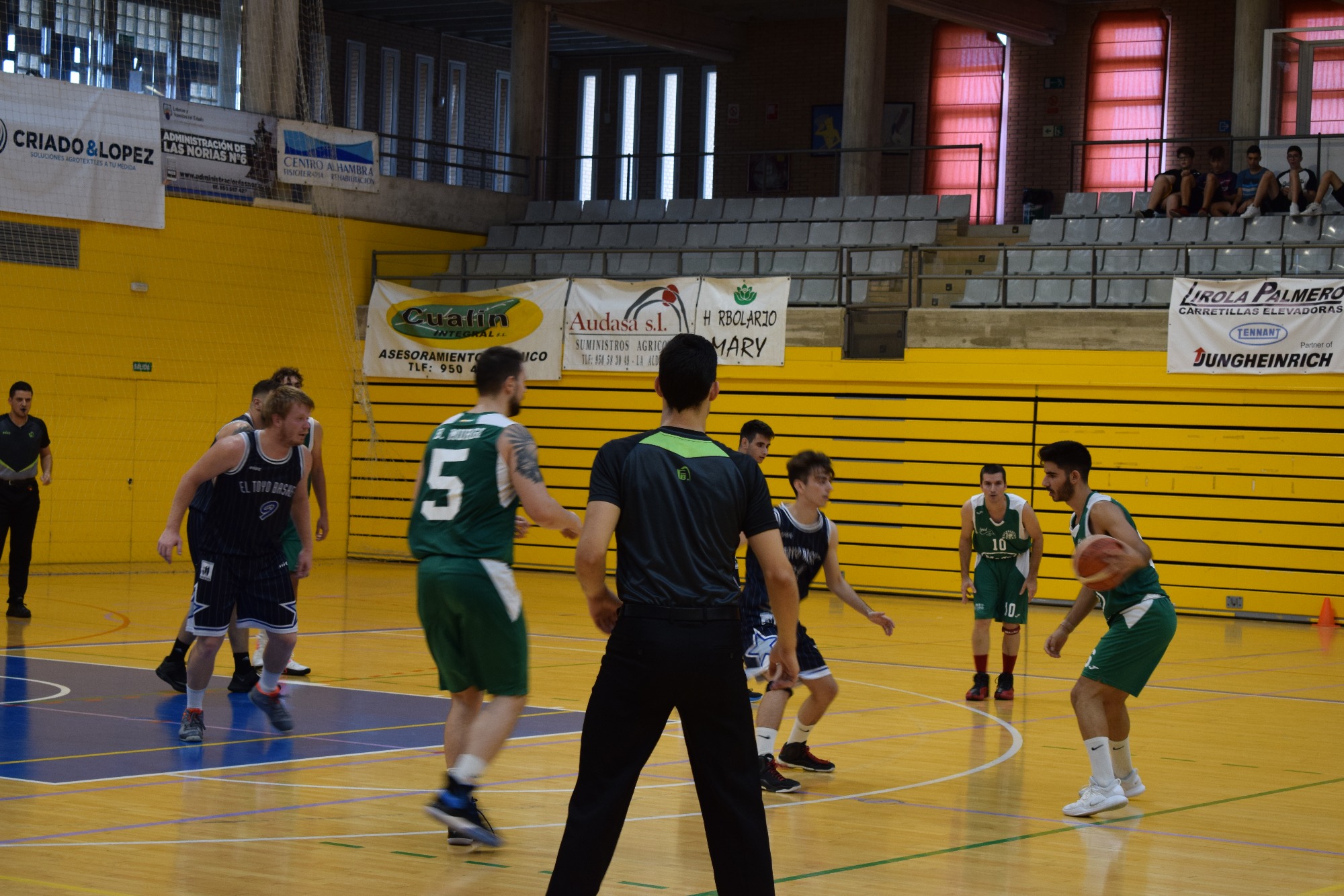 Las mejores fotos del encuentro del pasado fin de semana entre El CB MAGAR Murgi y El Toyo Basket