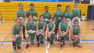 MAGAR BALONCESTO MURGI EL EQUIPO INFANTIL FEMENINO VA DE MENOS A MAS.